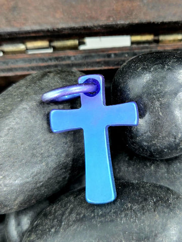 CROSS PENDANT NECKLACE titanium