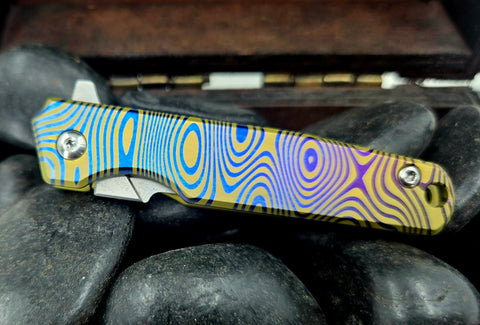 TITANIUM SCALPEL EDC