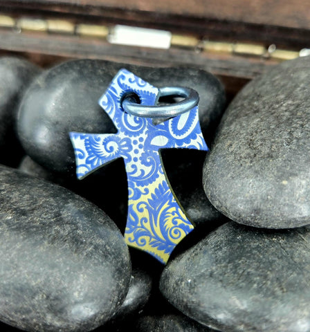CROSS PENDANT NECKLACE titanium