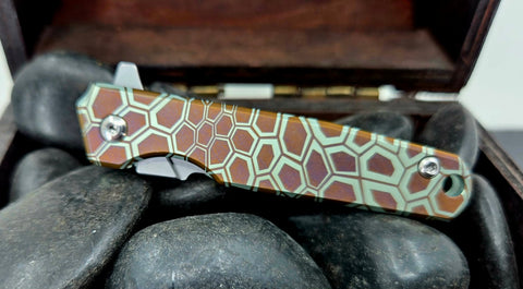 TITANIUM SCALPEL EDC