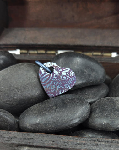 TITANIUM HEART PENDANT ladies laser etched valentines