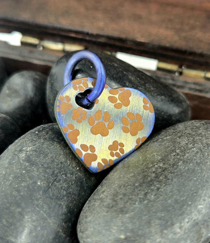 TITANIUM HEART PENDANT ladies laser etched valentines paw