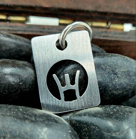 AR 15 titanium zipper pull / pendant GUN SIGHT